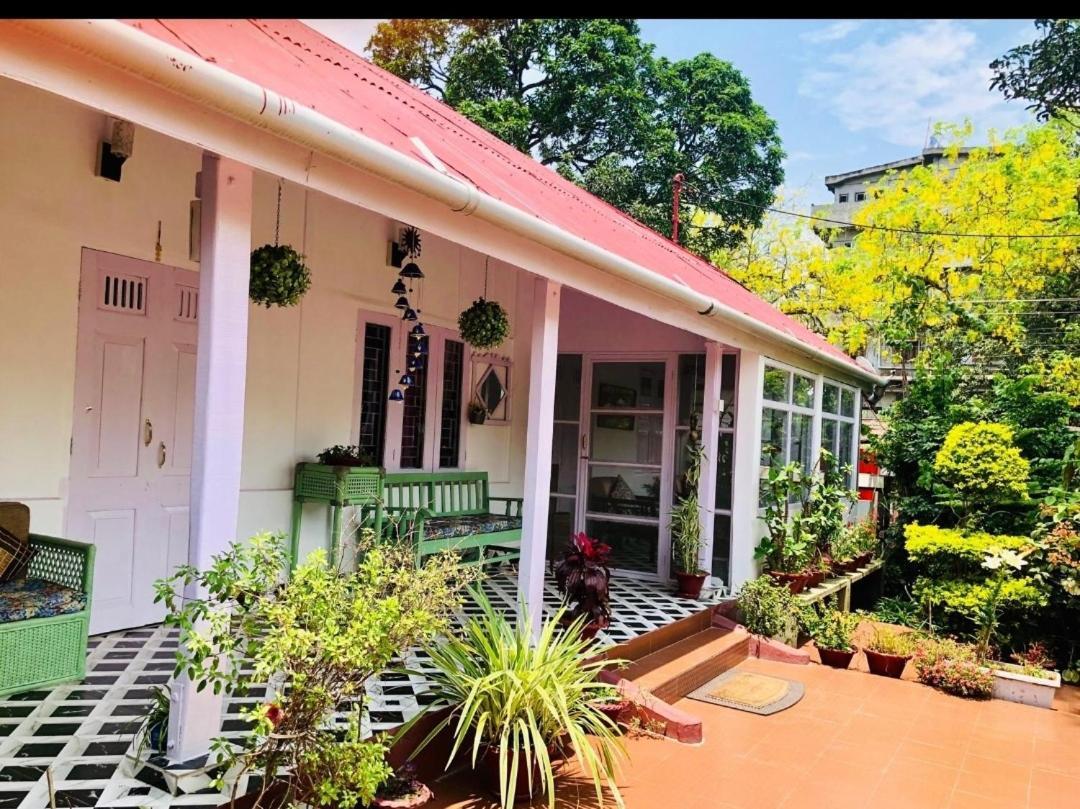 The Bhowmick'S Bungalow Tezpur Exterior foto